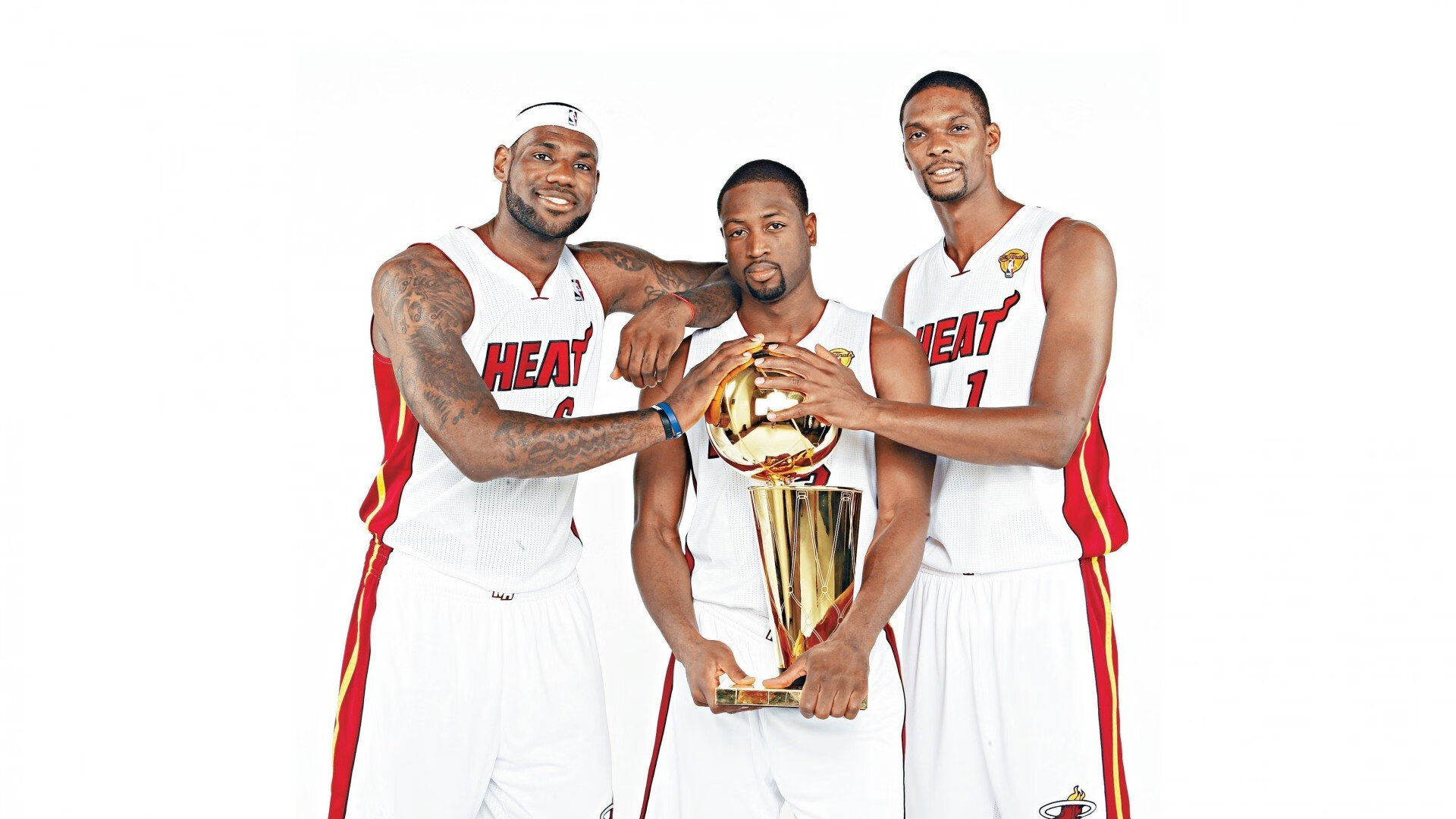 广州队主场获胜，取得胜利保持不败纪录，广州队出场阵容